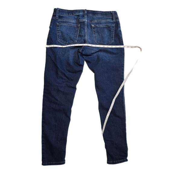 Ingrid & Isabel Bundle Of 2 Maternity Jeans Dark And Light Blue Skinny Jegging - Picture 5 of 14